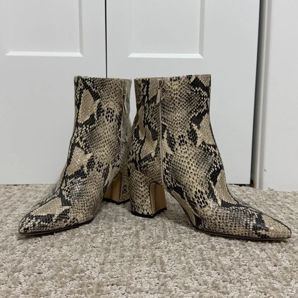 Sam Edelman Snakeskin Block Heel Ankle Boots 9.5 Pointed Toe Chic Fall - Picture 1 of 10